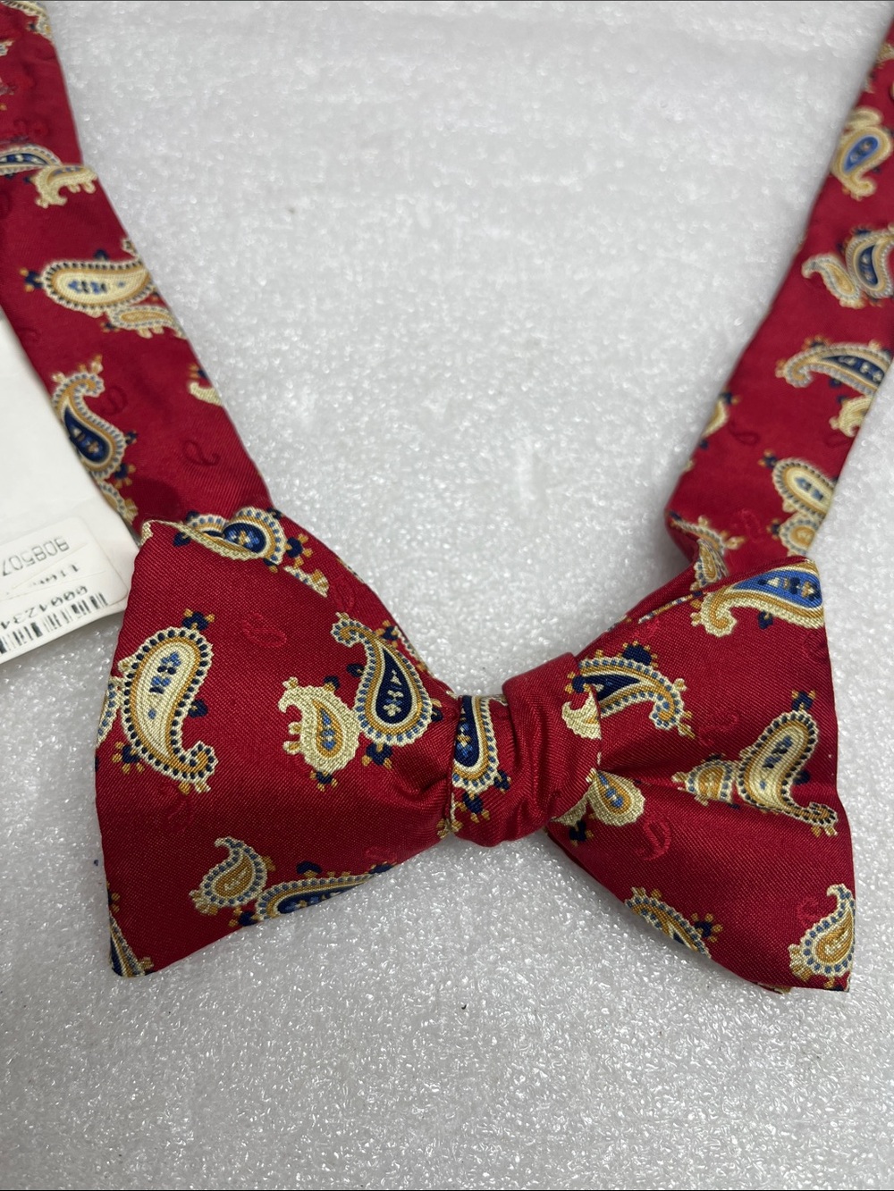 Carrot & Gibbs Bow Tie NWT